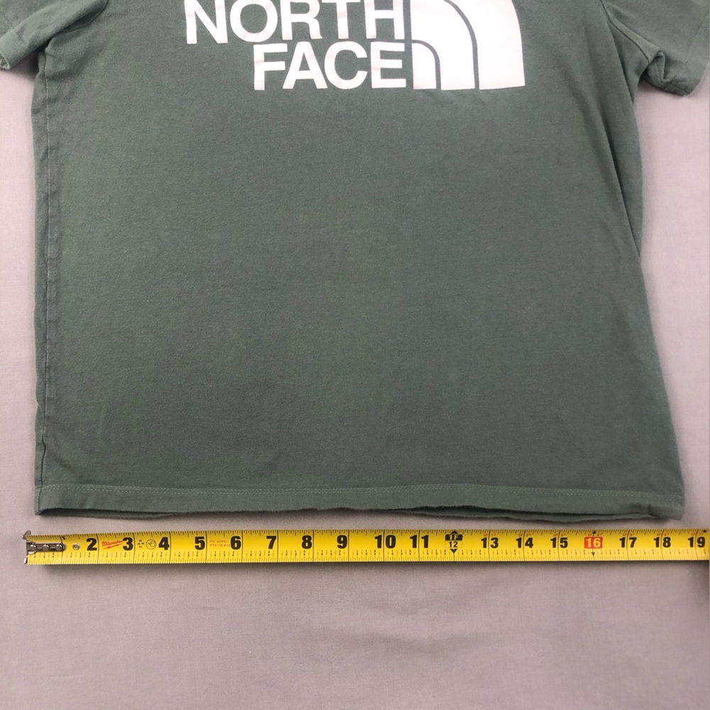 The North Face Women’s Graphic Tee - Picture 2 of 11